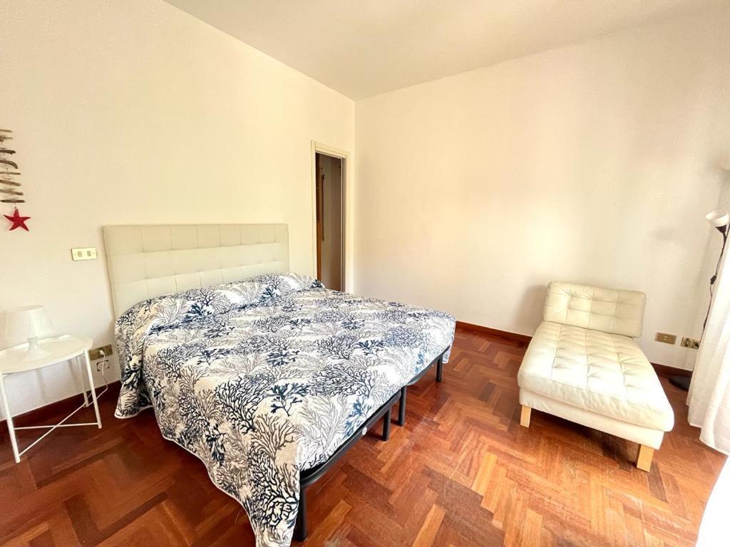 Pineta Apartament Tirrenia Εξωτερικό φωτογραφία