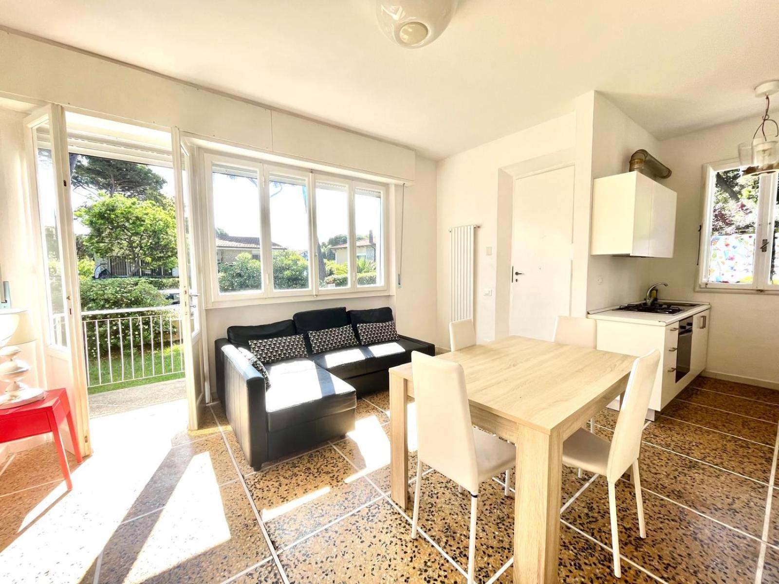 Pineta Apartament Tirrenia Εξωτερικό φωτογραφία