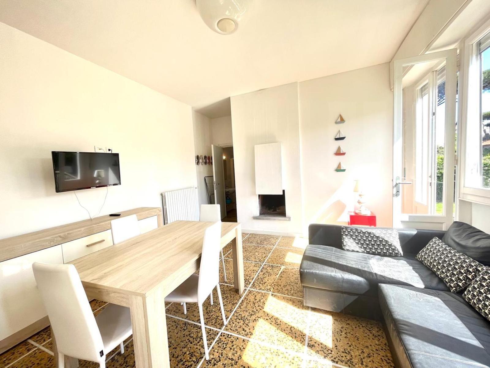 Pineta Apartament Tirrenia Εξωτερικό φωτογραφία