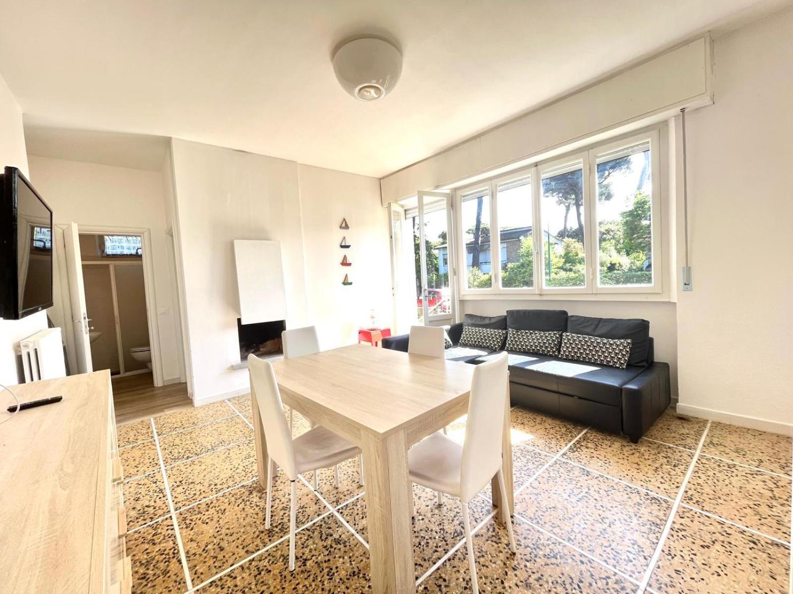 Pineta Apartament Tirrenia Εξωτερικό φωτογραφία
