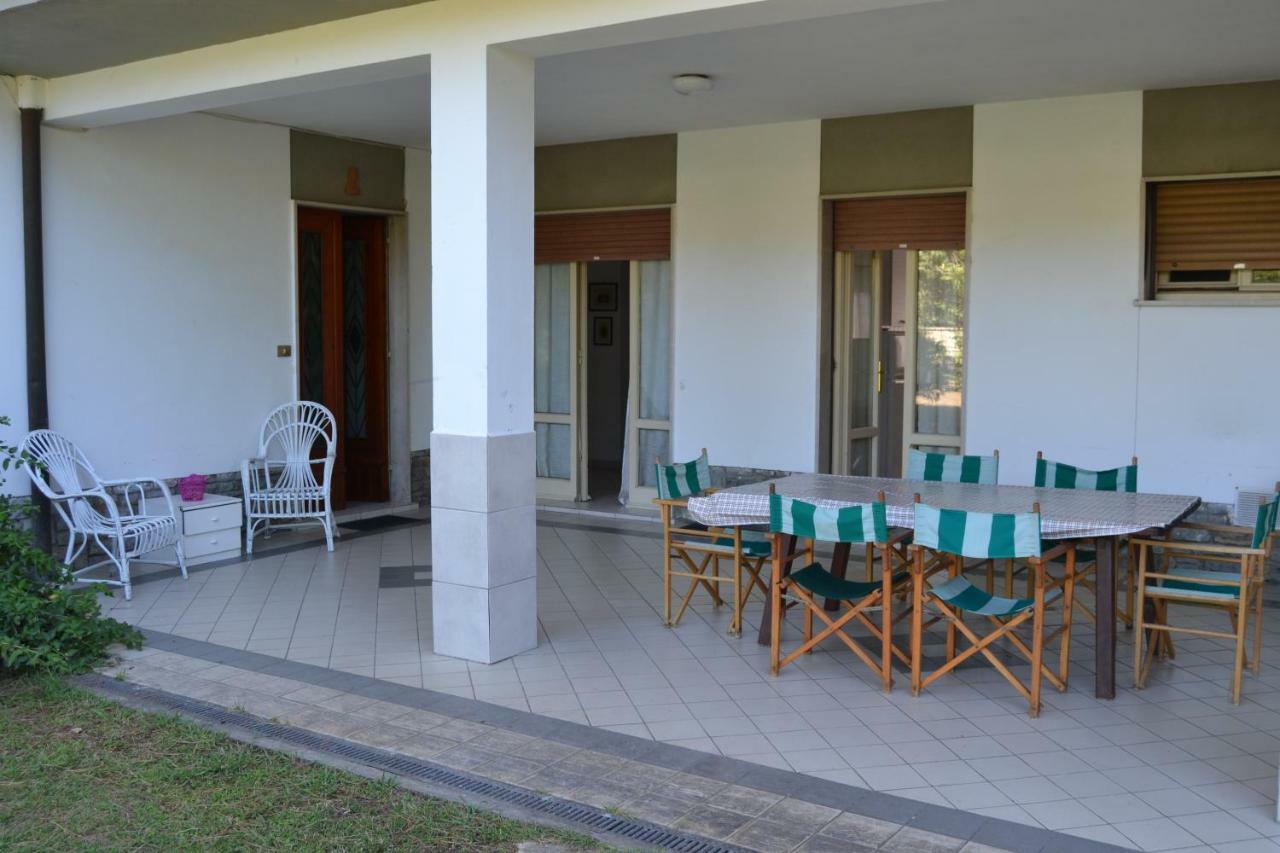 Pineta Apartament Tirrenia Εξωτερικό φωτογραφία